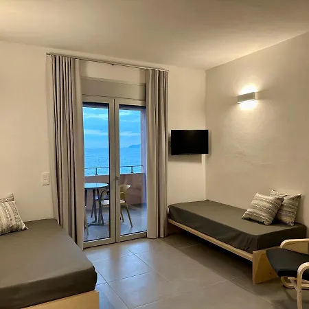 Pasithea Aparthotel 4*