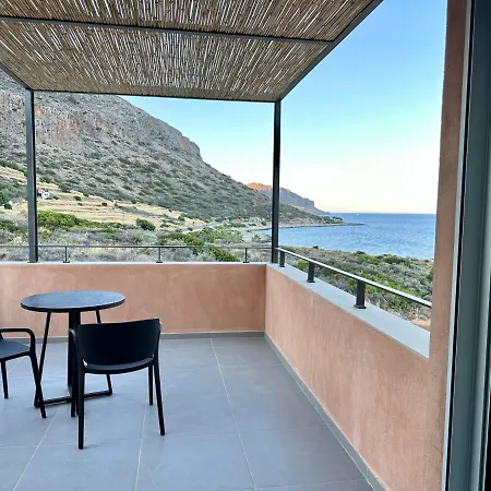 Pasithea Aparthotel 4*