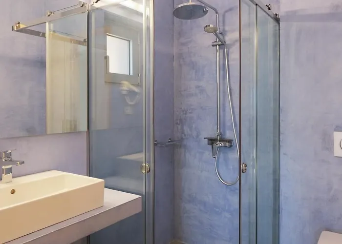 Pasithea アパートホテル モネンバシア